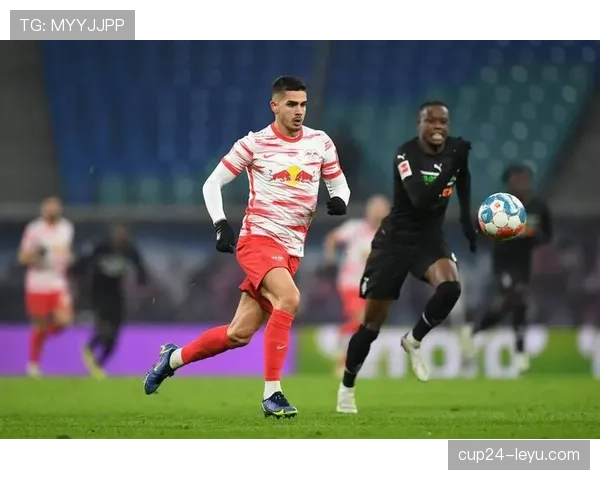 红牛竞技场点燃德甲新赛季，球队剑指冠军展现强劲势头