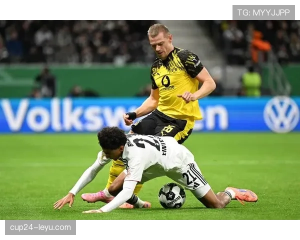 法兰克福战术革新：合作精神驱动球队重塑现代足球魅力